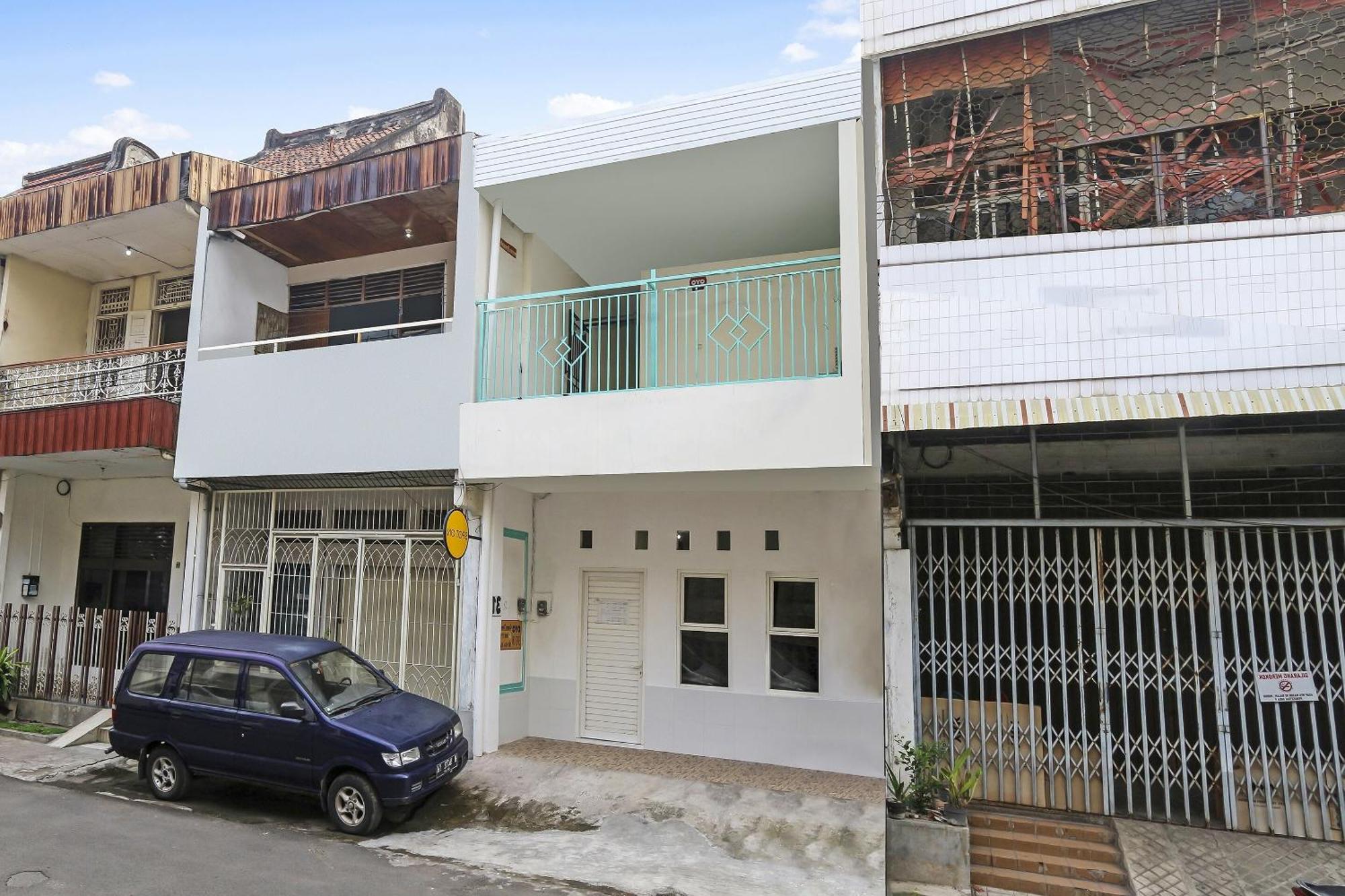 Spot On 90780 Gang Tengah Homestay Syariah Semarang Exterior photo